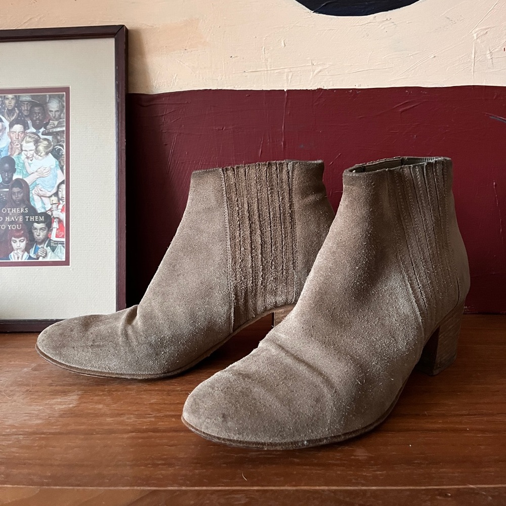 Vince suede ankle boots  
Size 9.5 
Grey